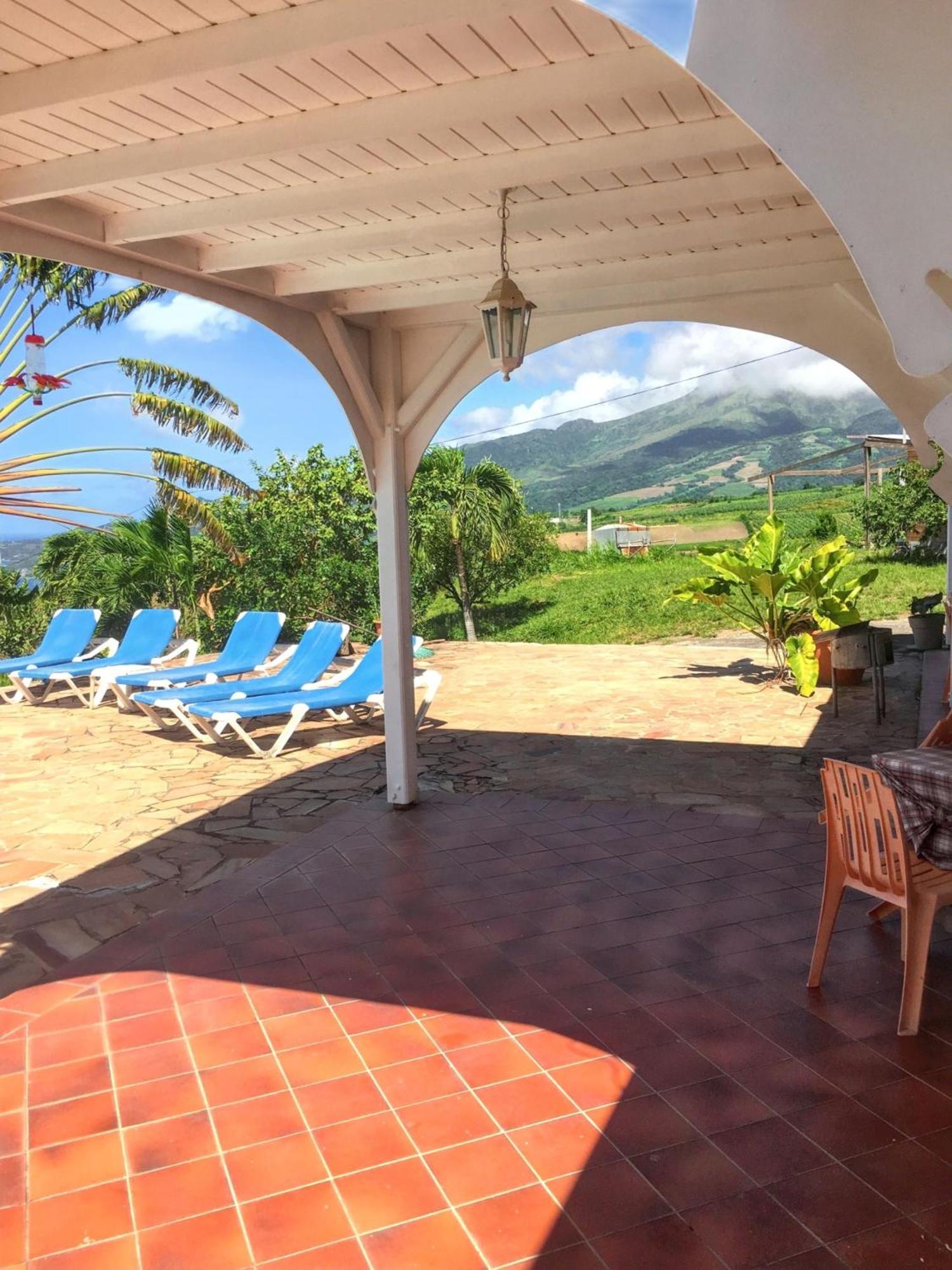 Villa Enchantee Avec Vue Sur Mer Et Piscine Au Carbet Le Carbet Buitenkant foto