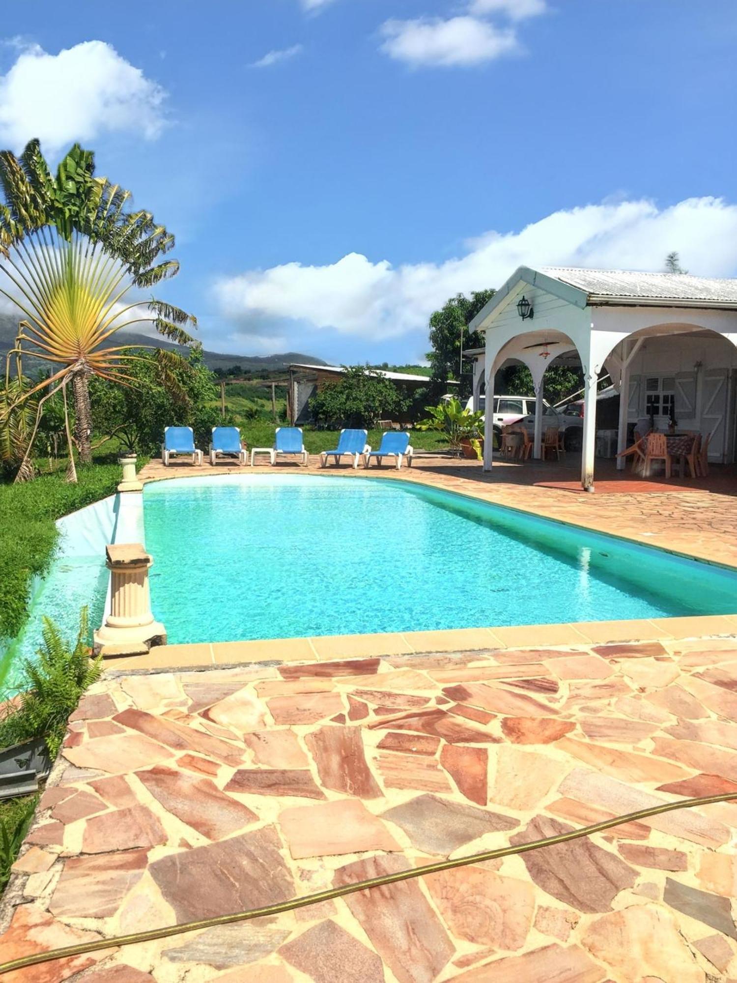 Villa Enchantee Avec Vue Sur Mer Et Piscine Au Carbet Le Carbet Buitenkant foto